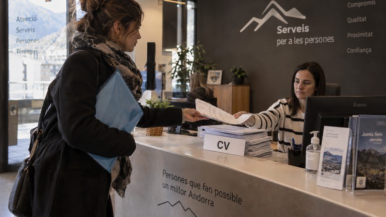 Empresas de limpieza en Andorra para trabajar: dónde enviar el CV y qué te van a pedir